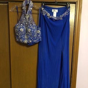 Two- piece dress perfect for any formal / prom